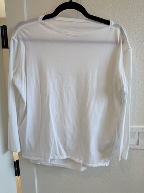 lululemon athletica White Crew Neck Tee